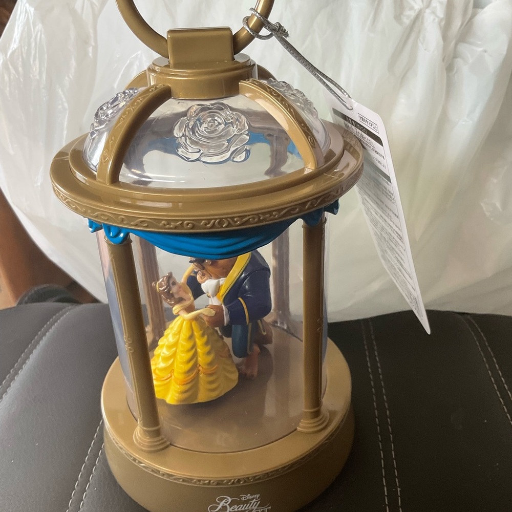 Disney Beauty and the Beast  lantern lights and music  10 in